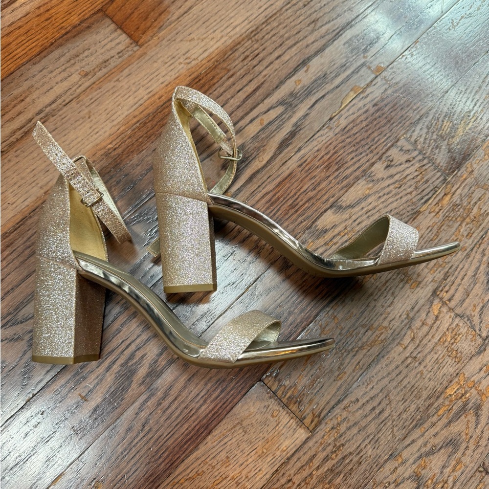 Bandolino Rose Gold Glitter Block Heels
